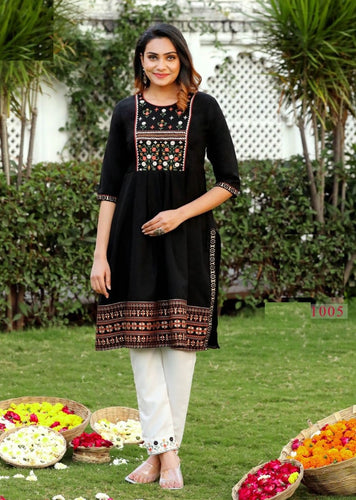 Black Georgette Indian Ethnic kurti with dupata