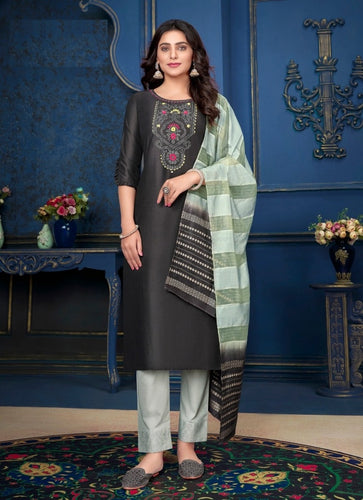 Black Georgette Indian women's salwar kameez with dupatta ready to wear