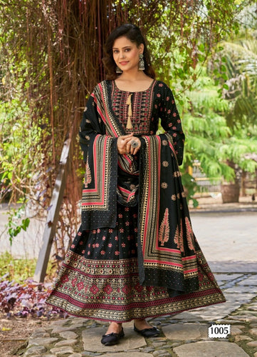 Black Georgette Indian Ethnic kurti with dupata