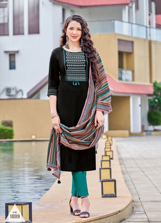 Black Georgette Indian women's salwar kameez with dupatta ready to wear