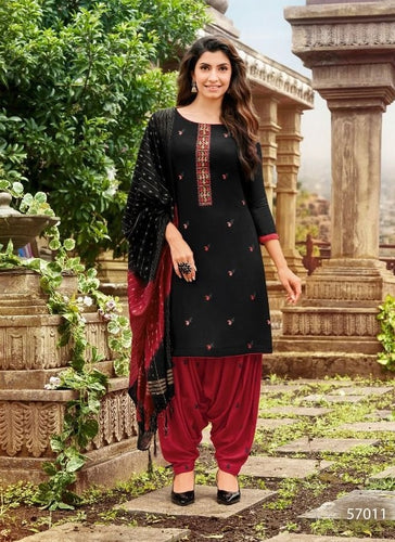 Black Georgette Indian women's salwar kameez with dupatta ready to wear